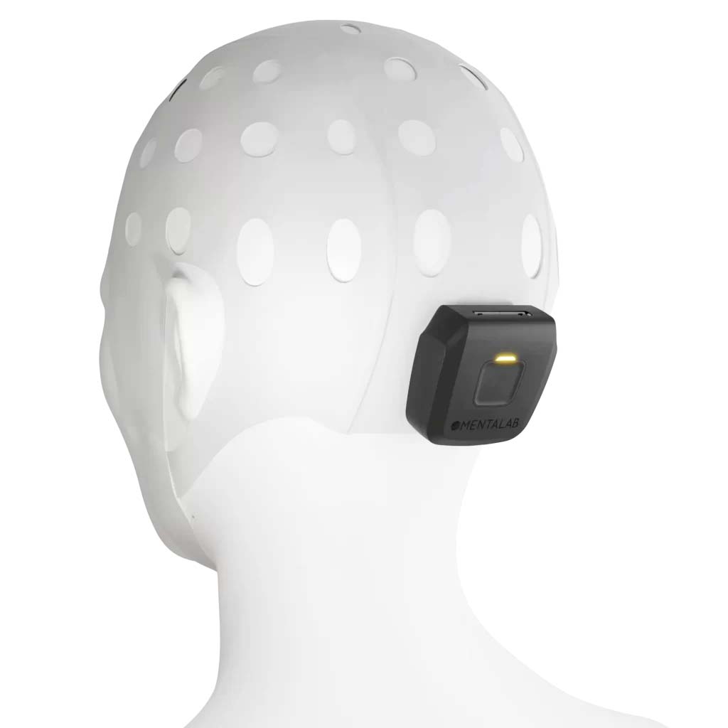 PPB 干湿电极兼容的脑电信号采集系统