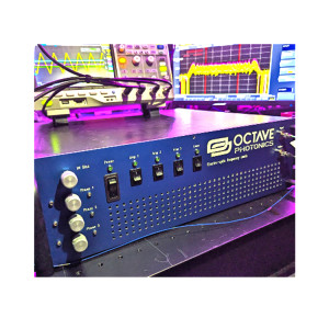 OctaveGHz电光频率梳GECO